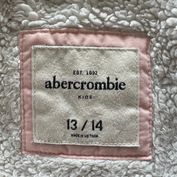 Abercrombie Kids Brown Hooded Puffer Jacket with Sherpa Lining Girls 13/14 - Picture 11 of 14